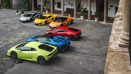 What cars does Lamborghini build?