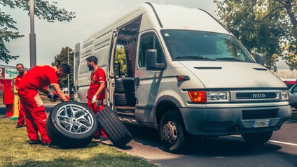 How to change your car tyre: TG's foolproof six-point guide