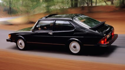 Saab 900