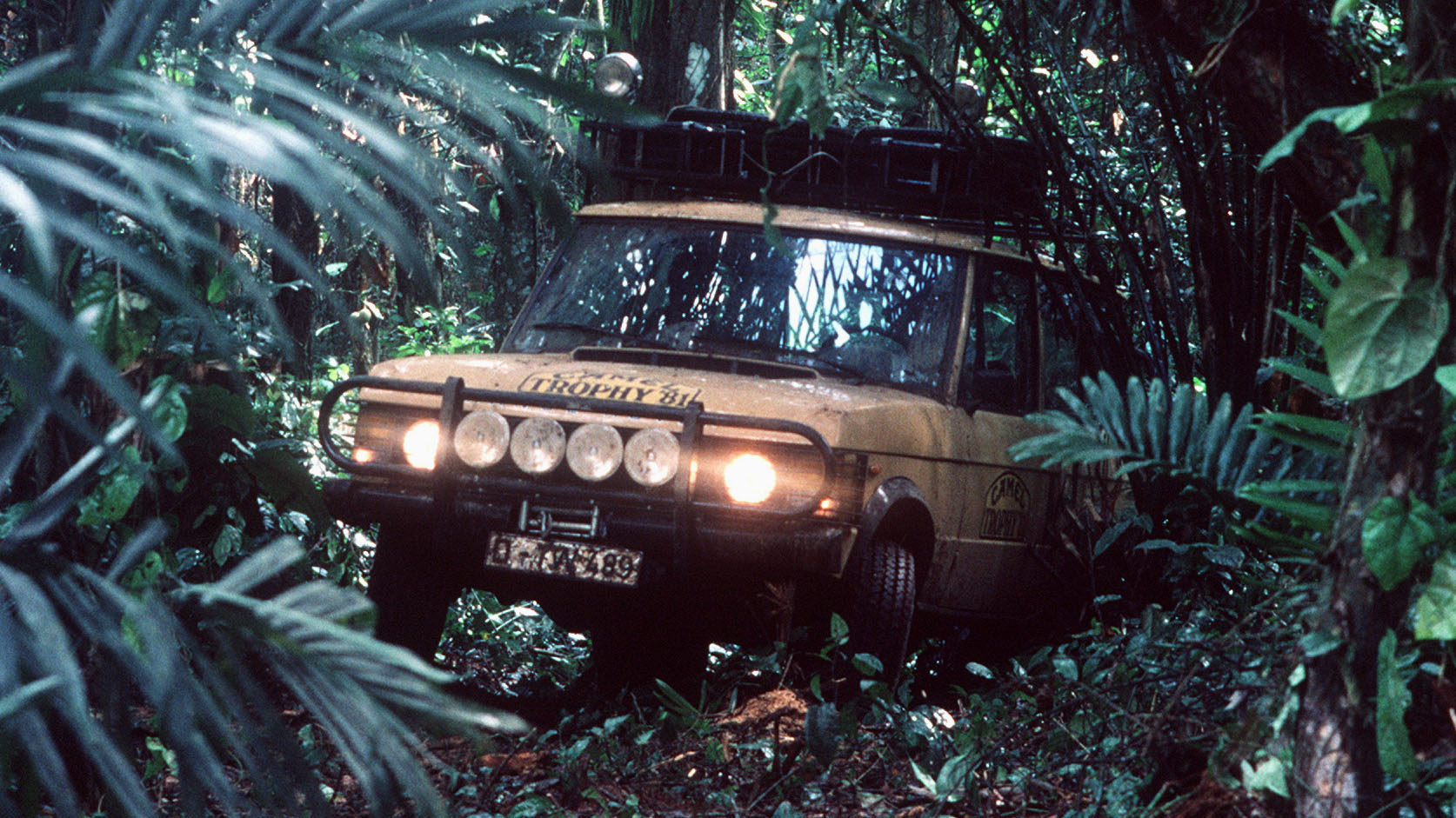 Range rover camel hot sale trophy