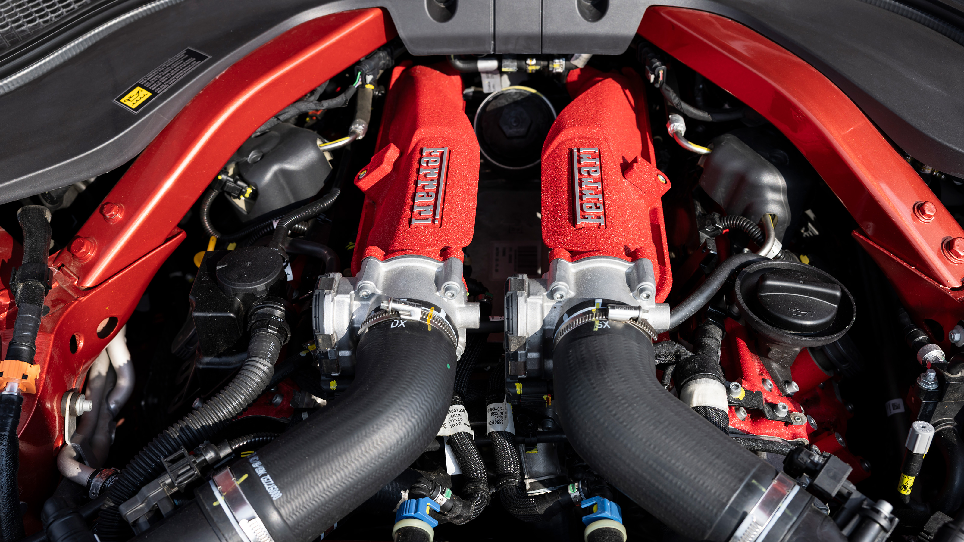 Ferrari Amalfi Spider V8 engine
