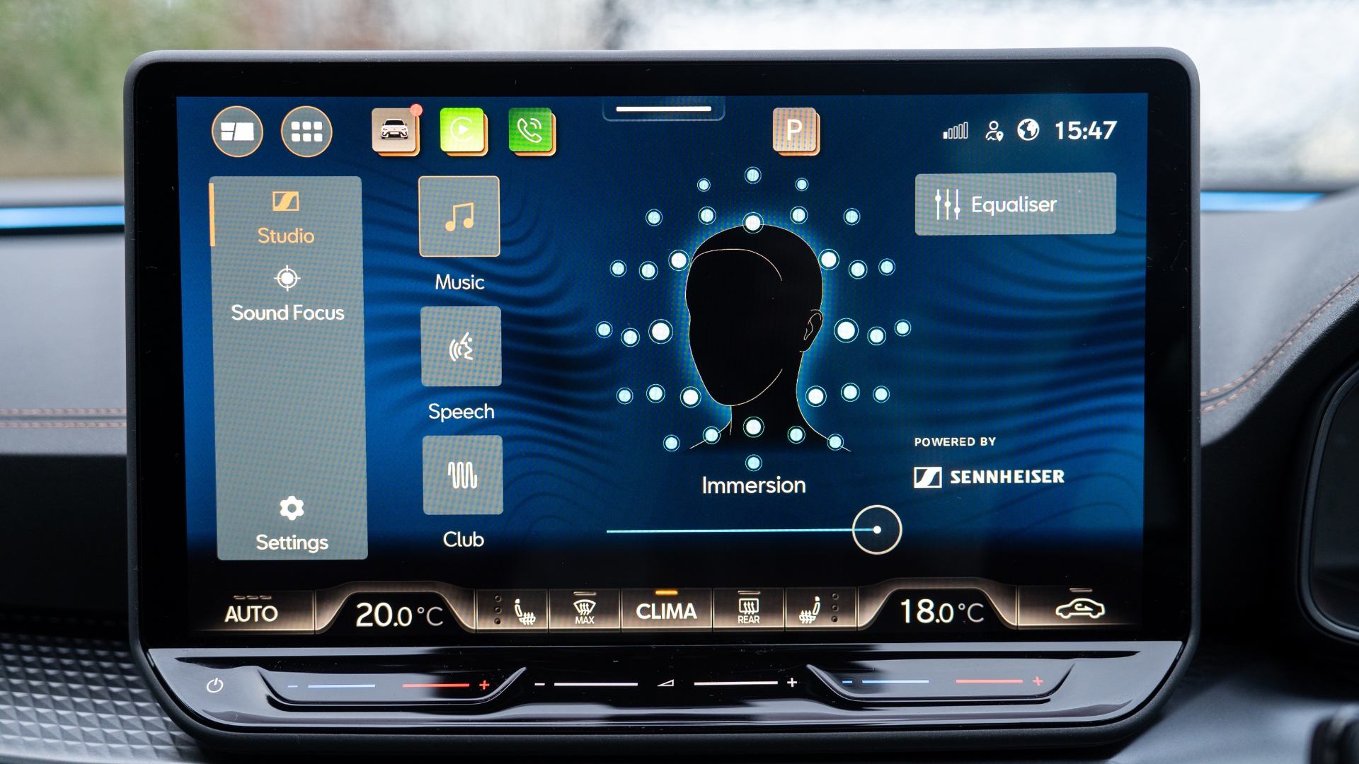 Cupra Leon Sennheiser Studio screen for stero