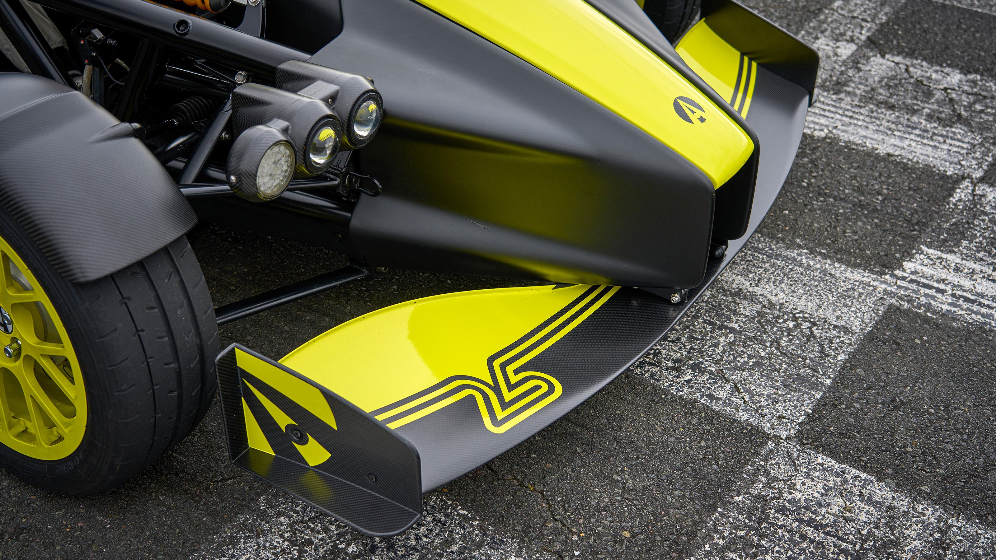 Ariel Atom 4RR front wing