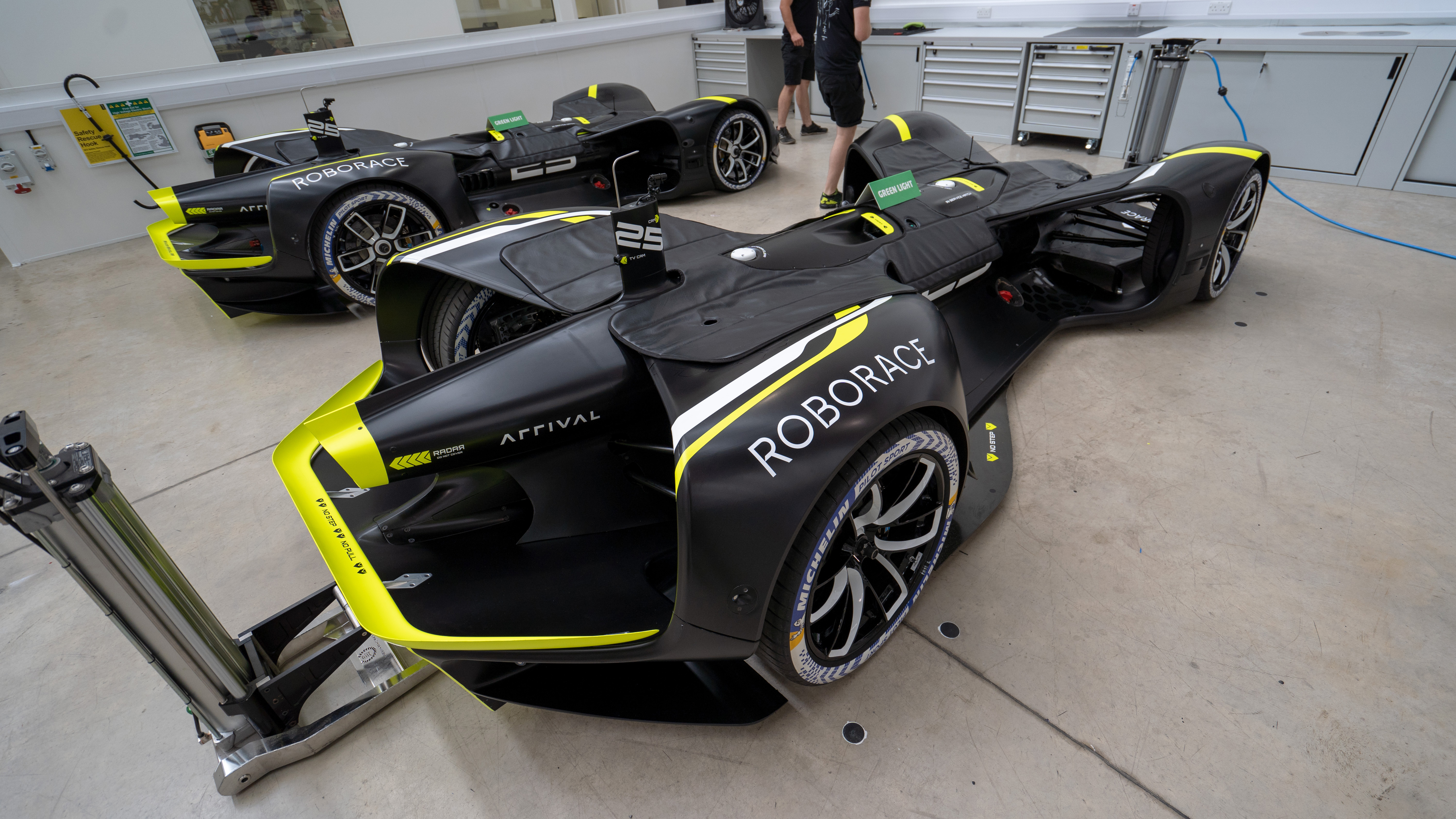 The Roborace's Self-Driving Race Car Is Every Kind of Absurd