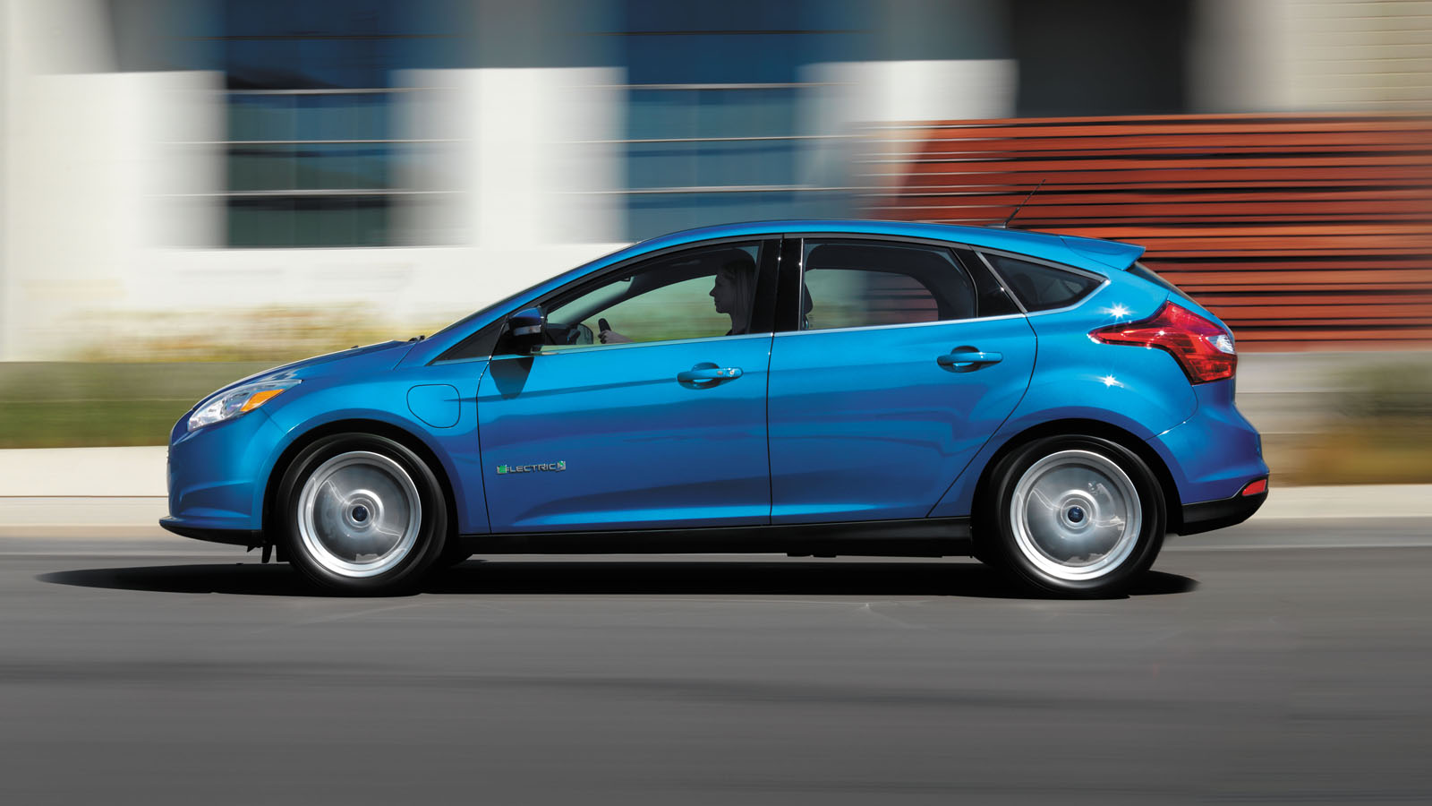 2013 Ford Focus Electric Review, Pricing, & Pictures