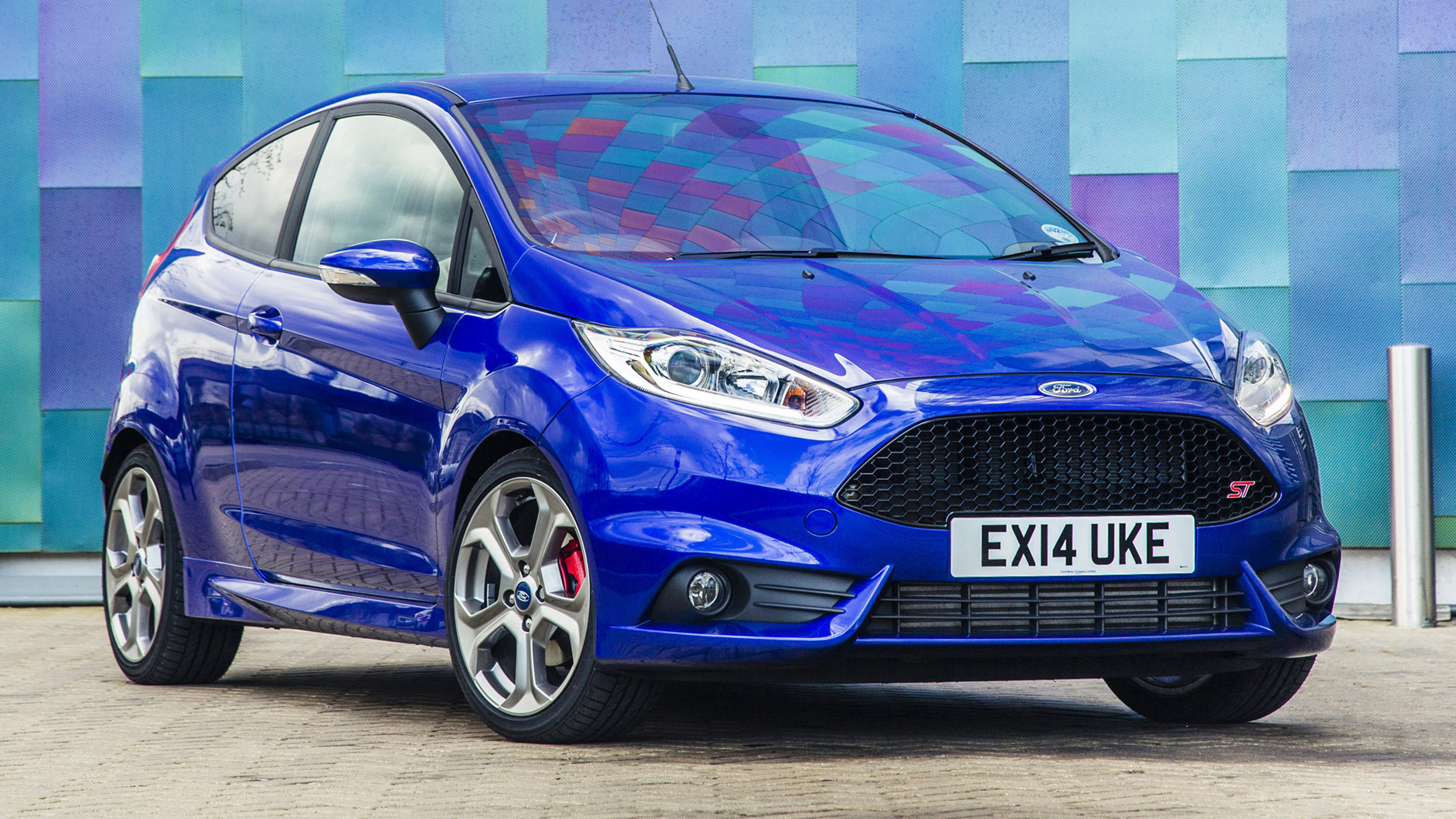 rockets: the best small hot hatches on sale | Top