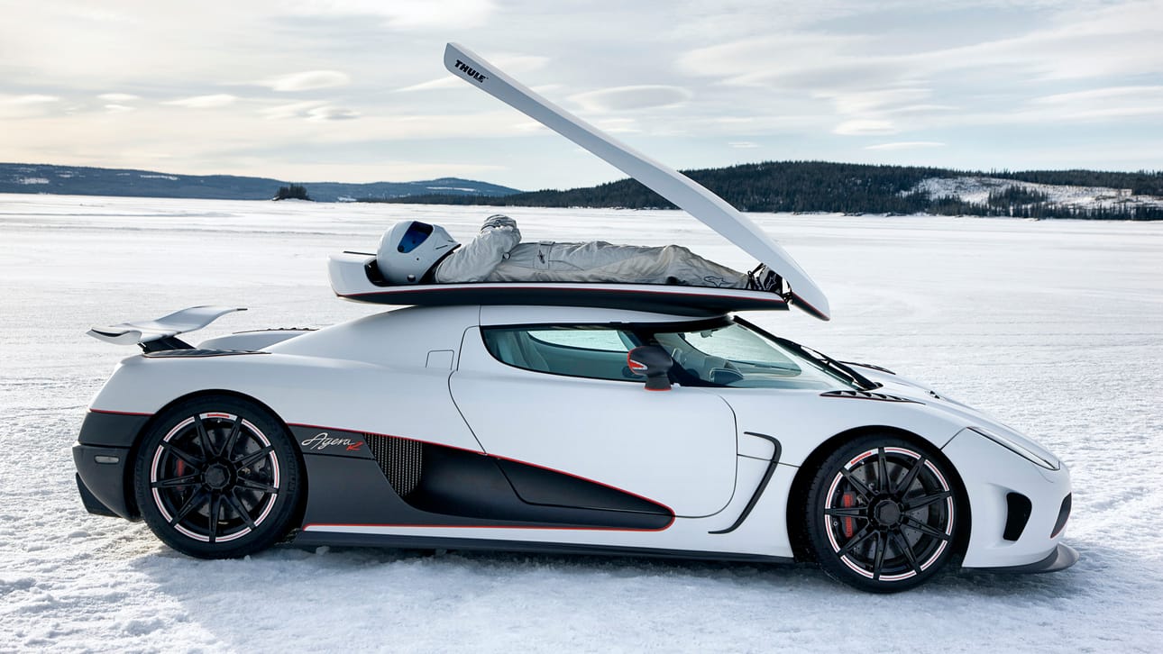 Pagani vs koenigsegg