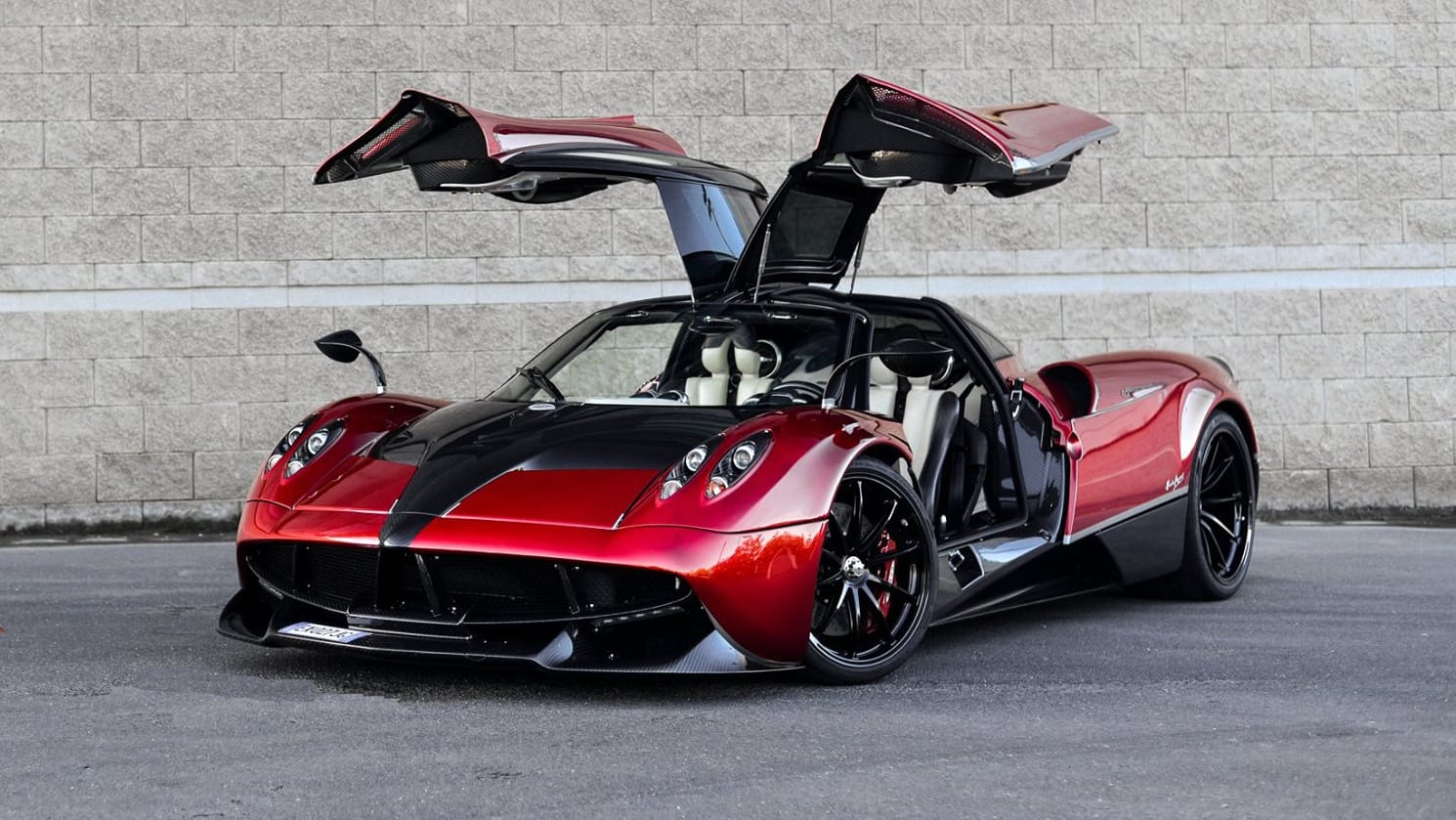 Introducing the Pagani Huayra Tempesta Top Gear