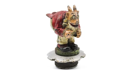 Old Dog Yak bonnet ornament
