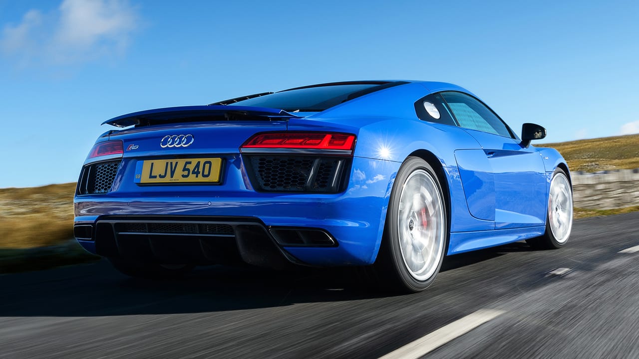 V10 Engine Car