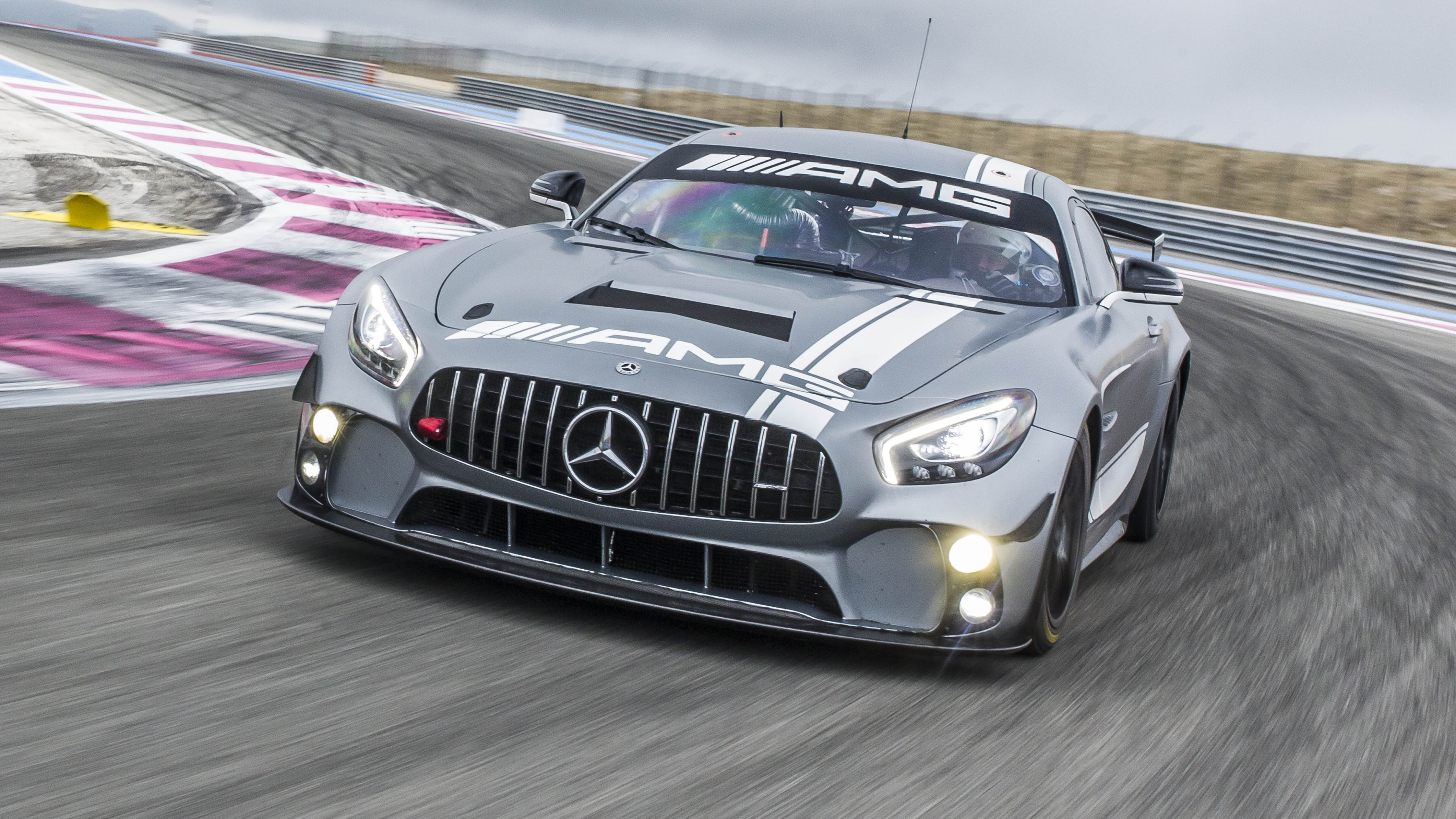 Mercedes-AMG reveals GT4 race car