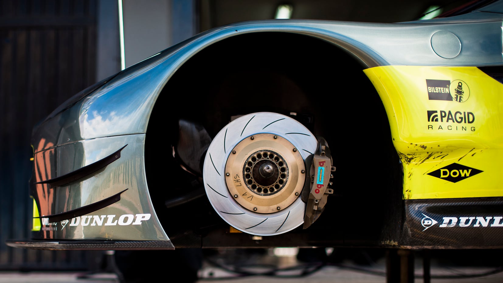 Gte Racing Garage What's it like to drive an Aston Martin GTE racer? | Top Gear