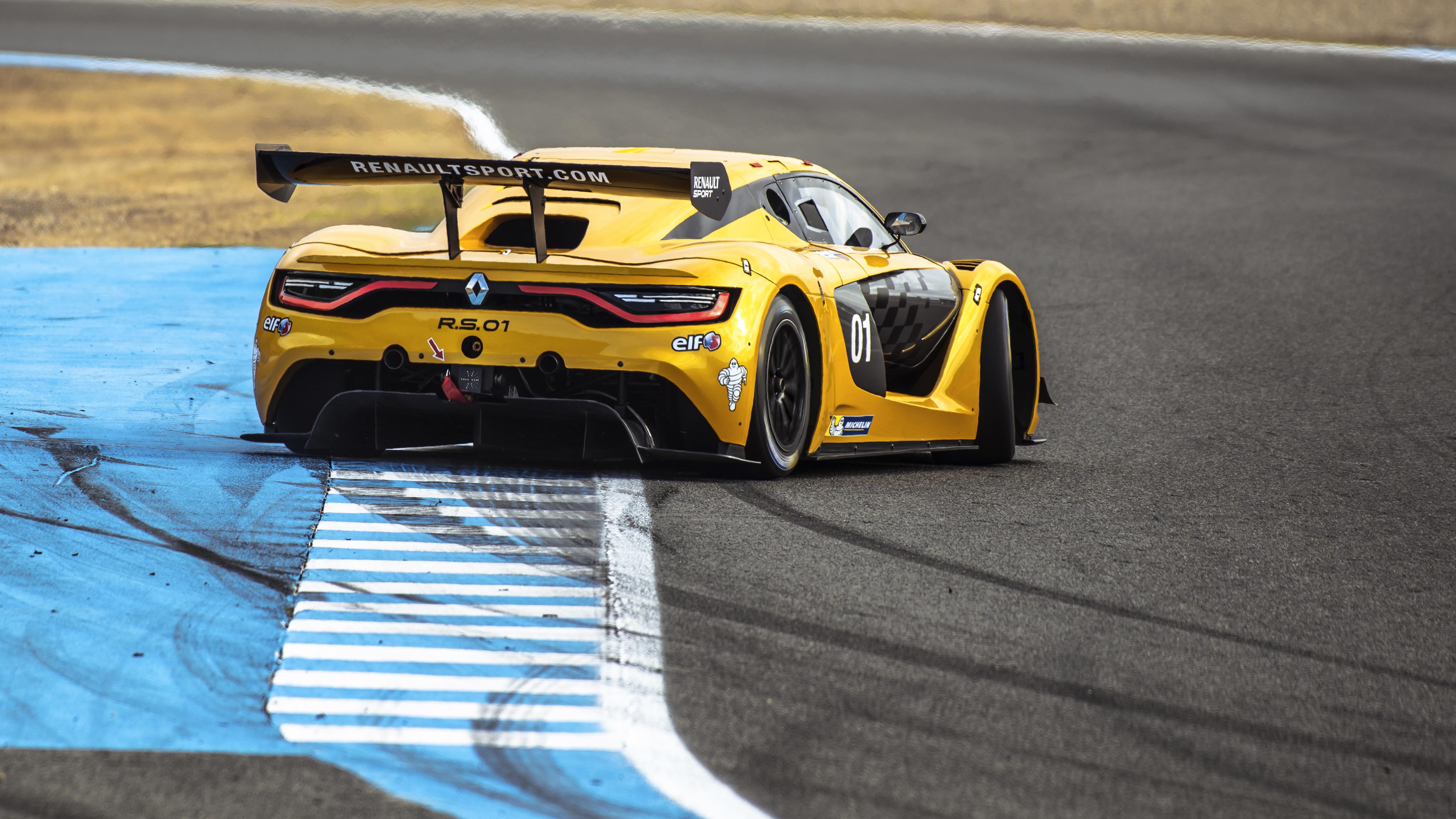 Renault sport r s 01