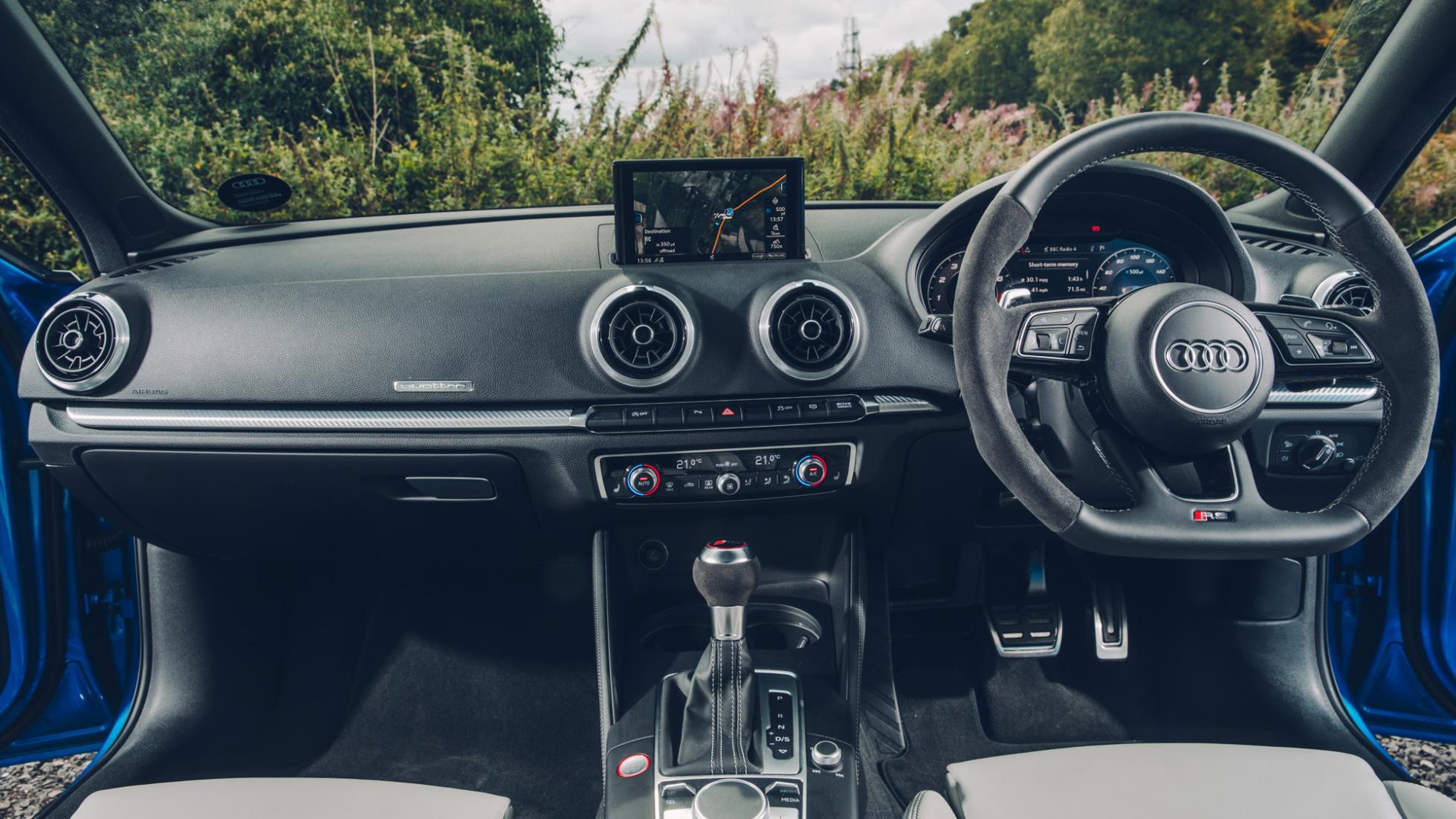 Top 50 Coolest Car Interiors Illustrated List Best Used 7 Seater Cars