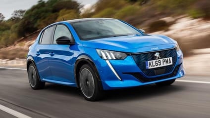 Peugeot e-208 blue front action