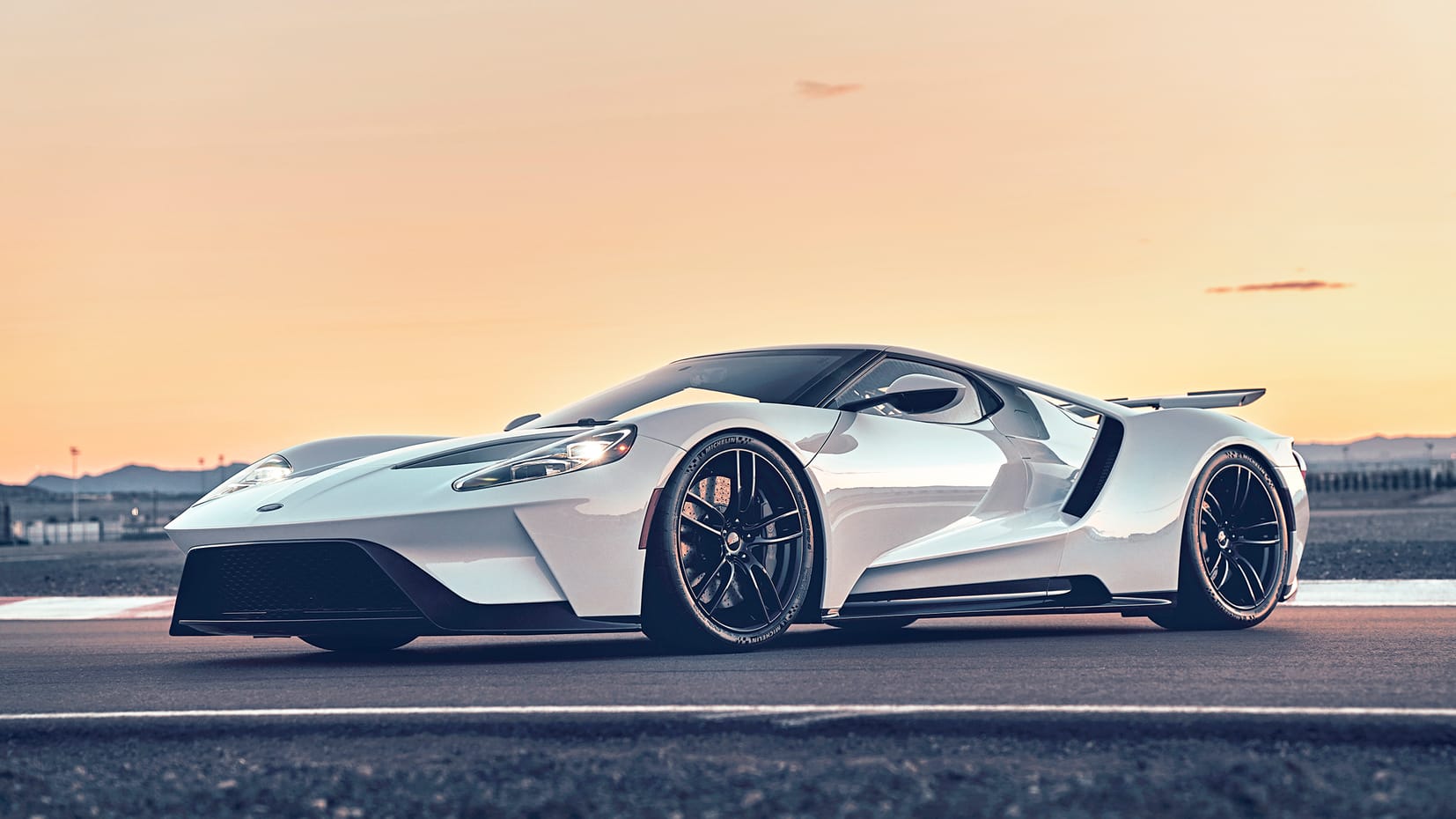 Fullthrottle in the Ford GT Top Gear