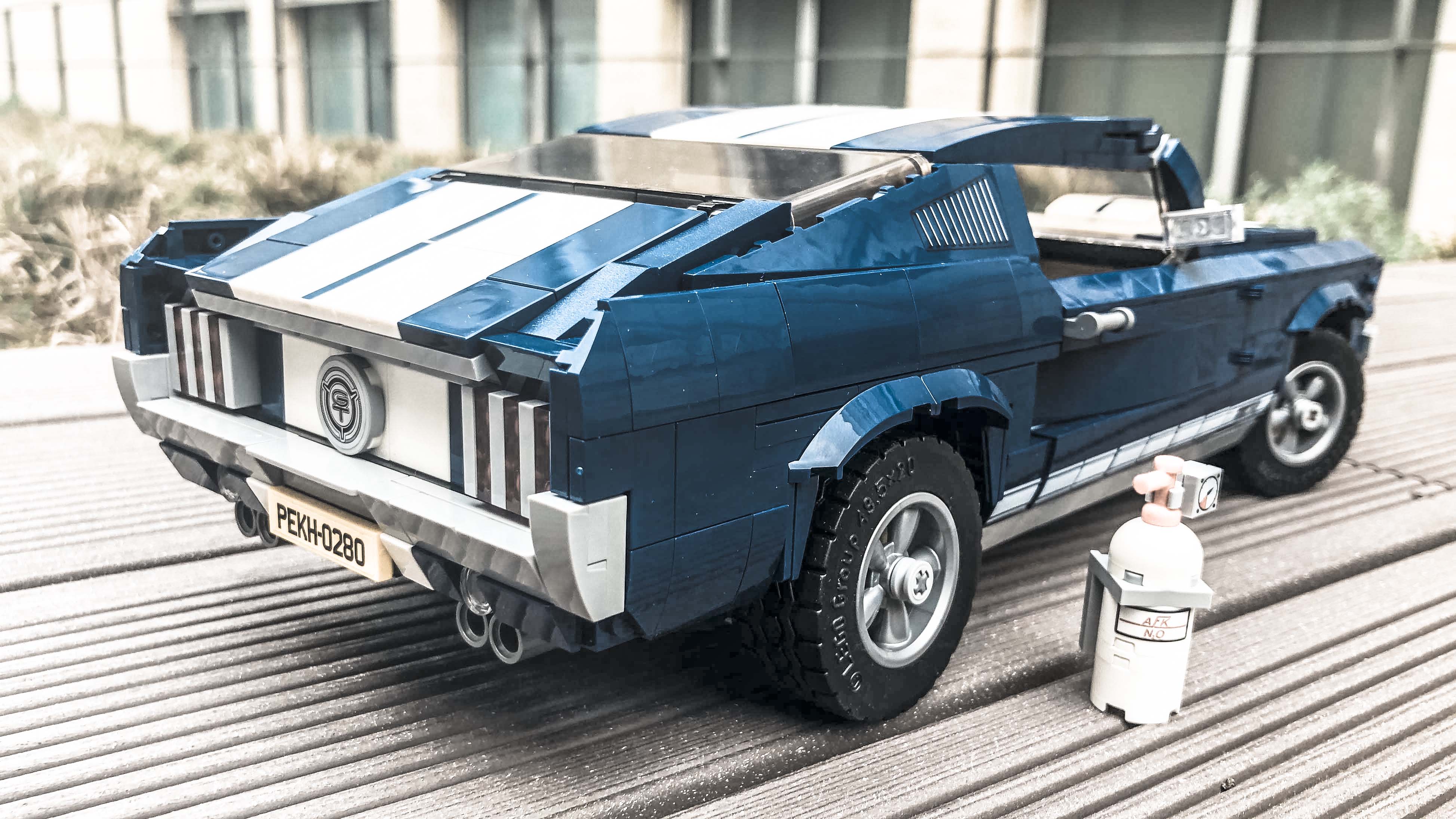 Eight of the nicest details in the Lego Ford Mustang GT Top Gear