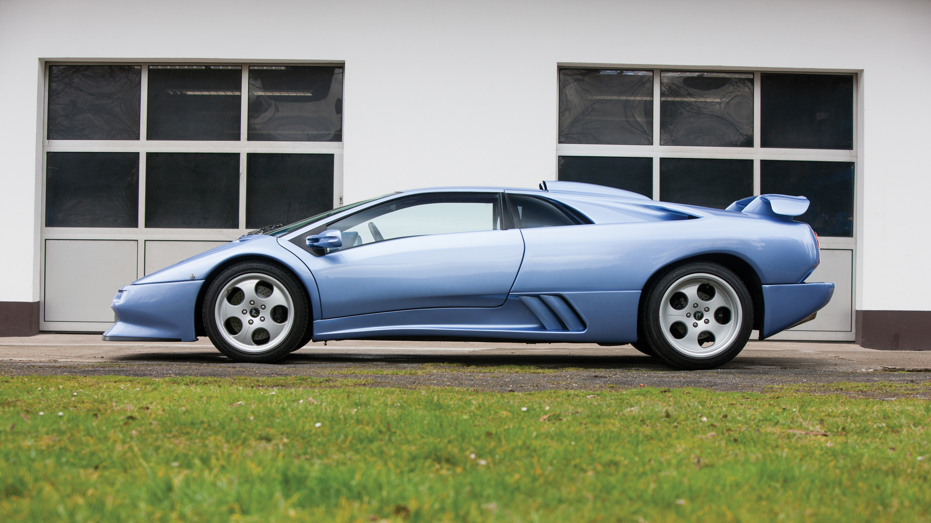 Five reasons why you need this Lambo Diablo SE30 Jota | Top Gear