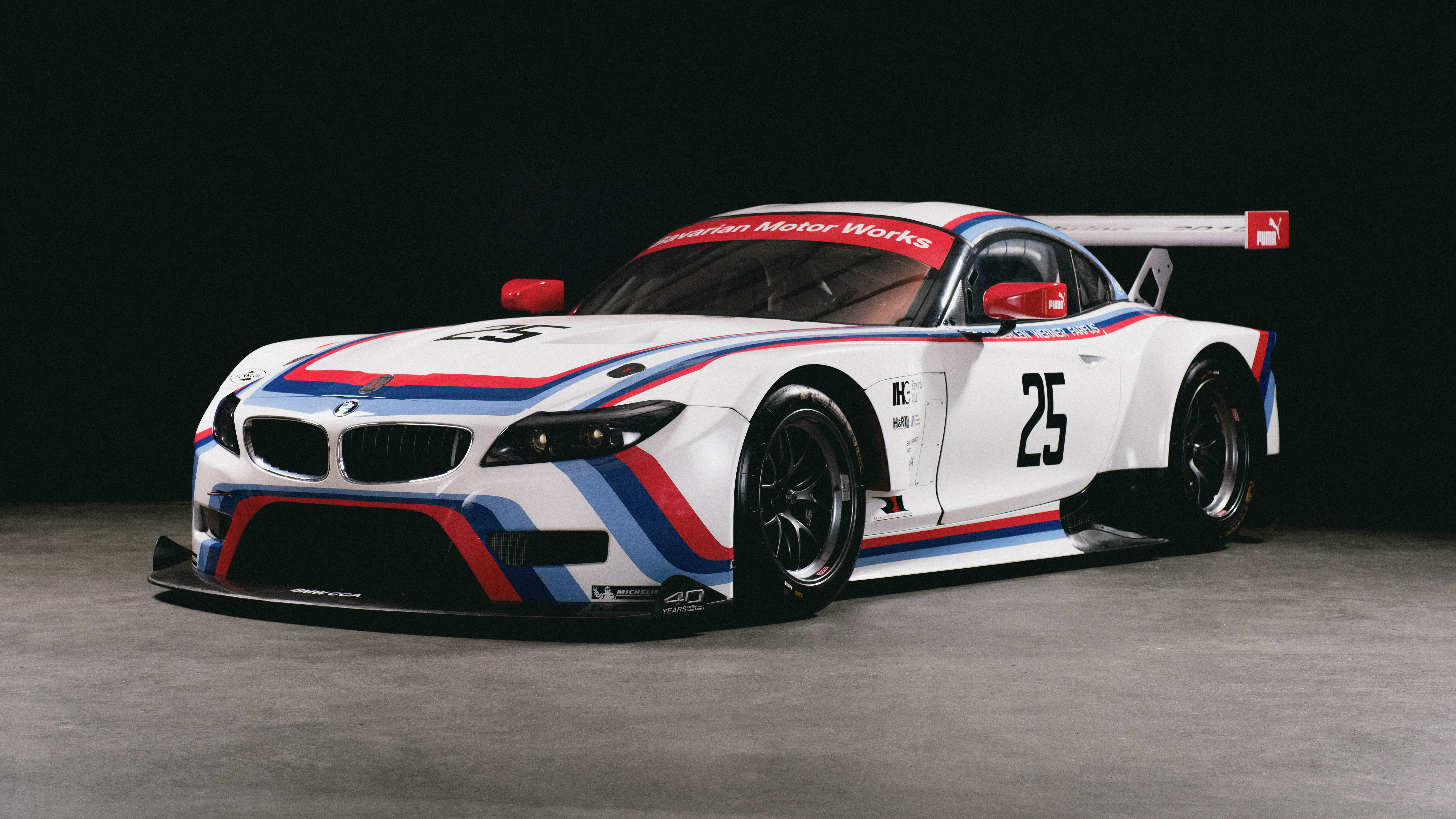 Design for champions: BMW Motorsport reinterprets traditional BMW