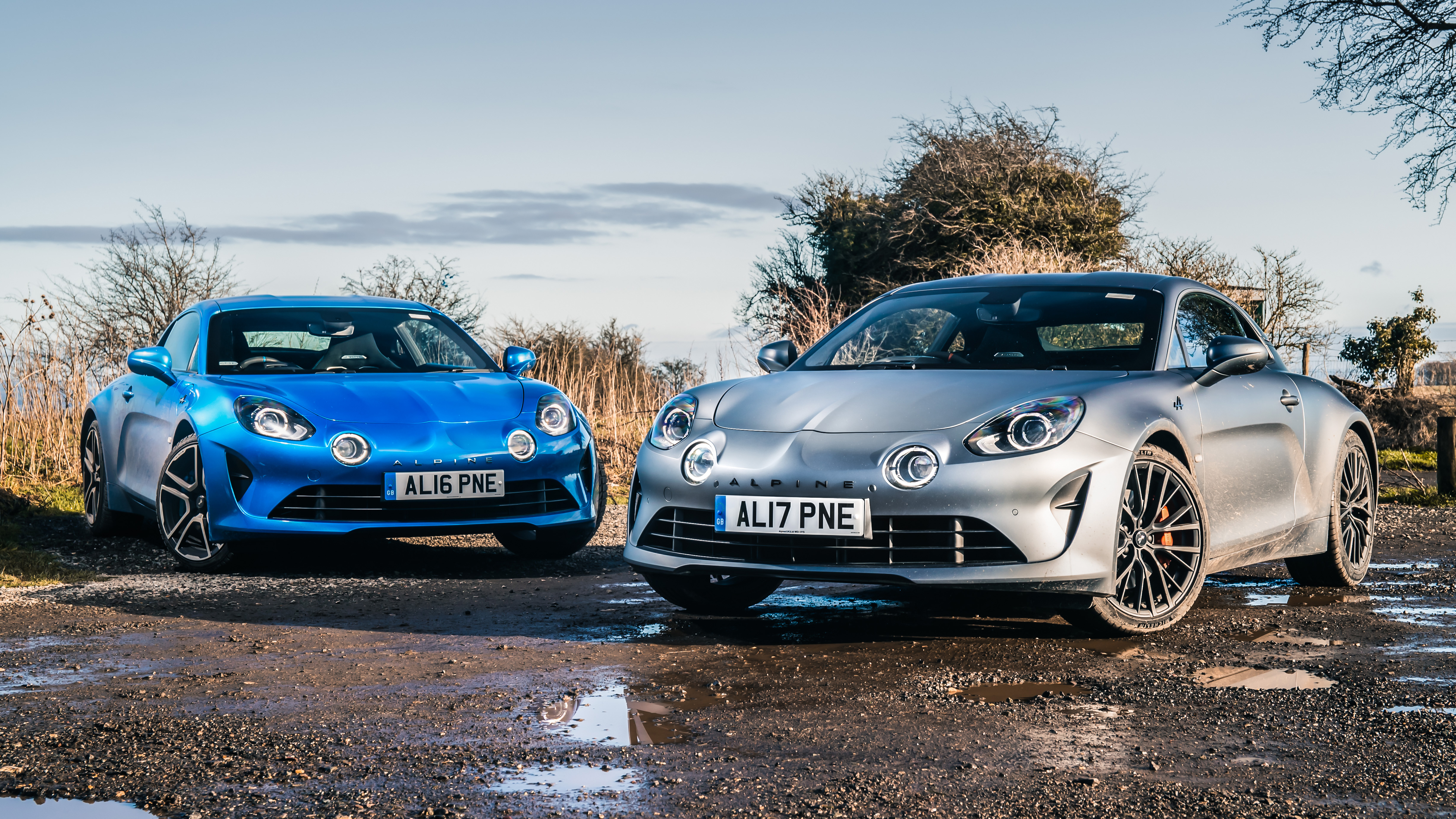 Alpine A110 Vs Alpine A110s Which One S Better Top Gear