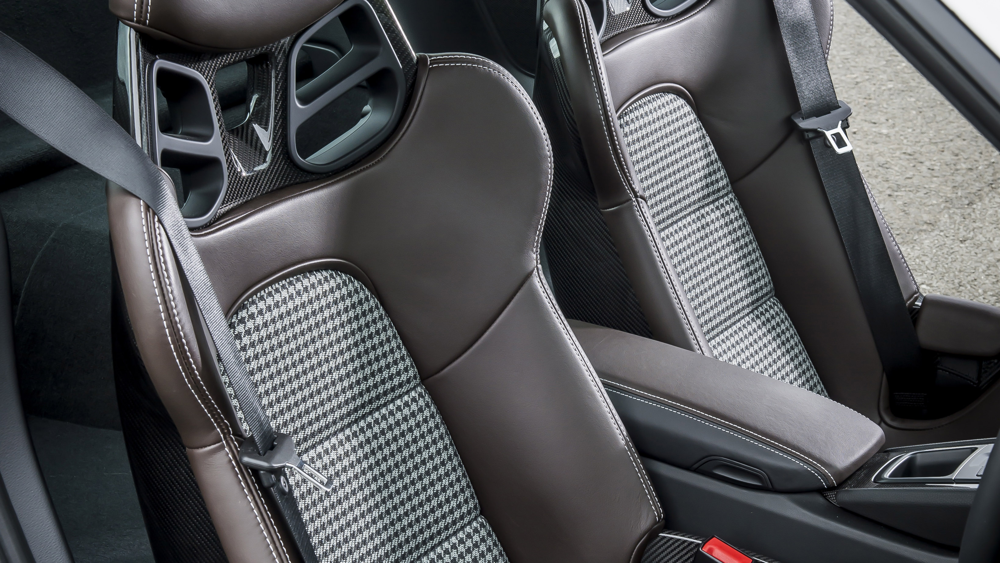 porsche houndstooth seats