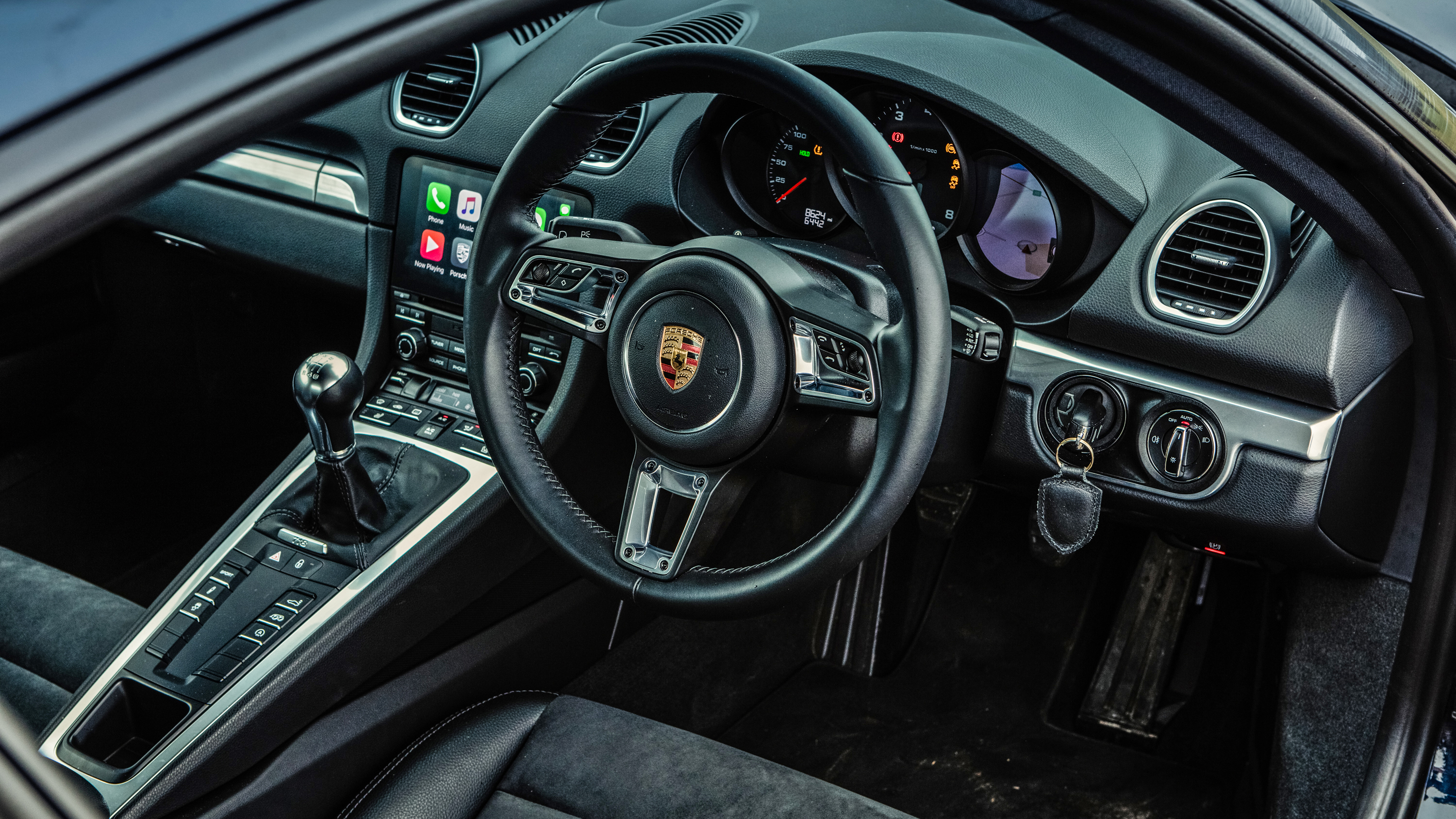 Gallery Life With Porsche S Cheapest Car The 718 Cayman Top Gear