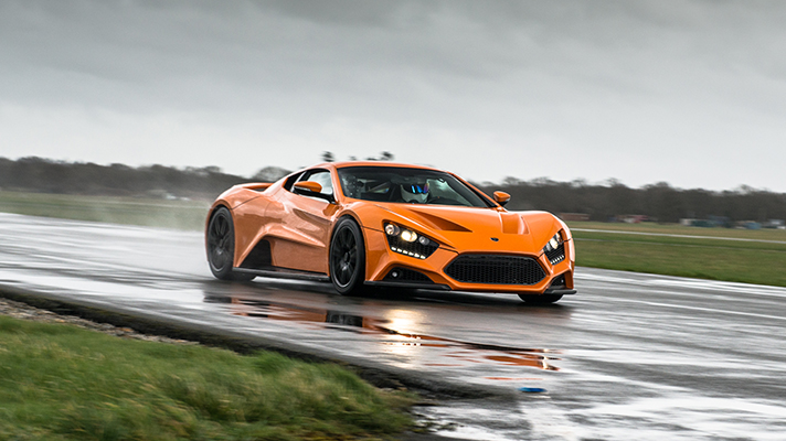 Автомобиль Zenvo st1