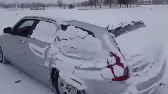 Video: How not to de-snow your car | Top Gear