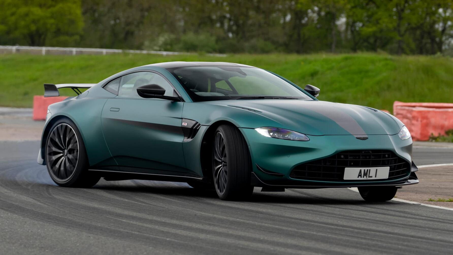 Vantage F1