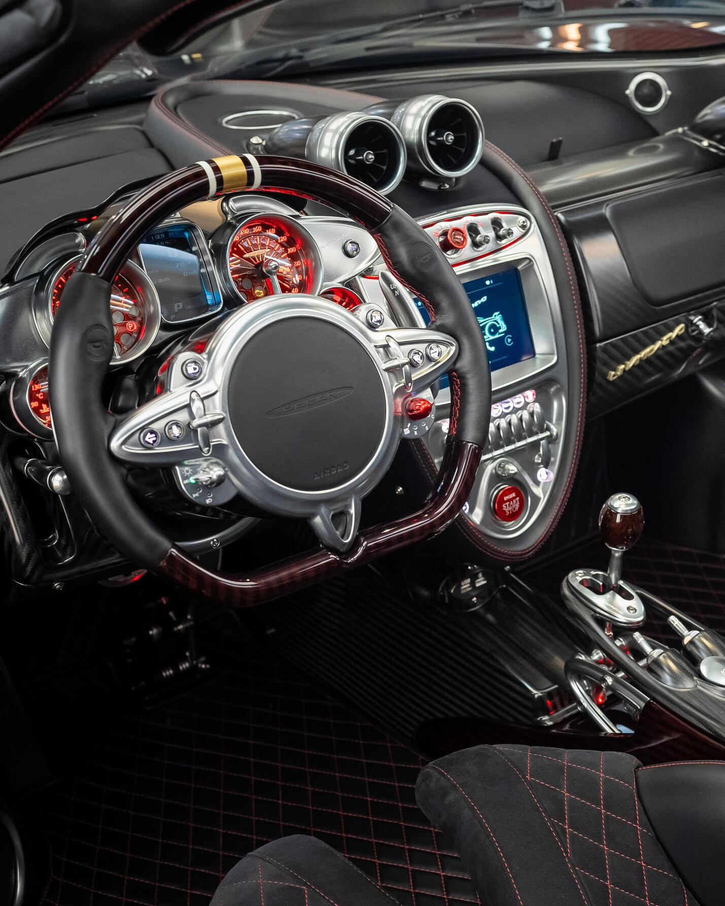 Pagani Huayra Dinamica Evo 2023