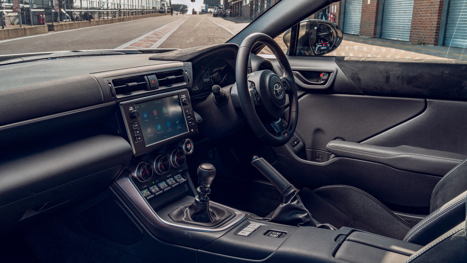 Toyota GR86 top gear