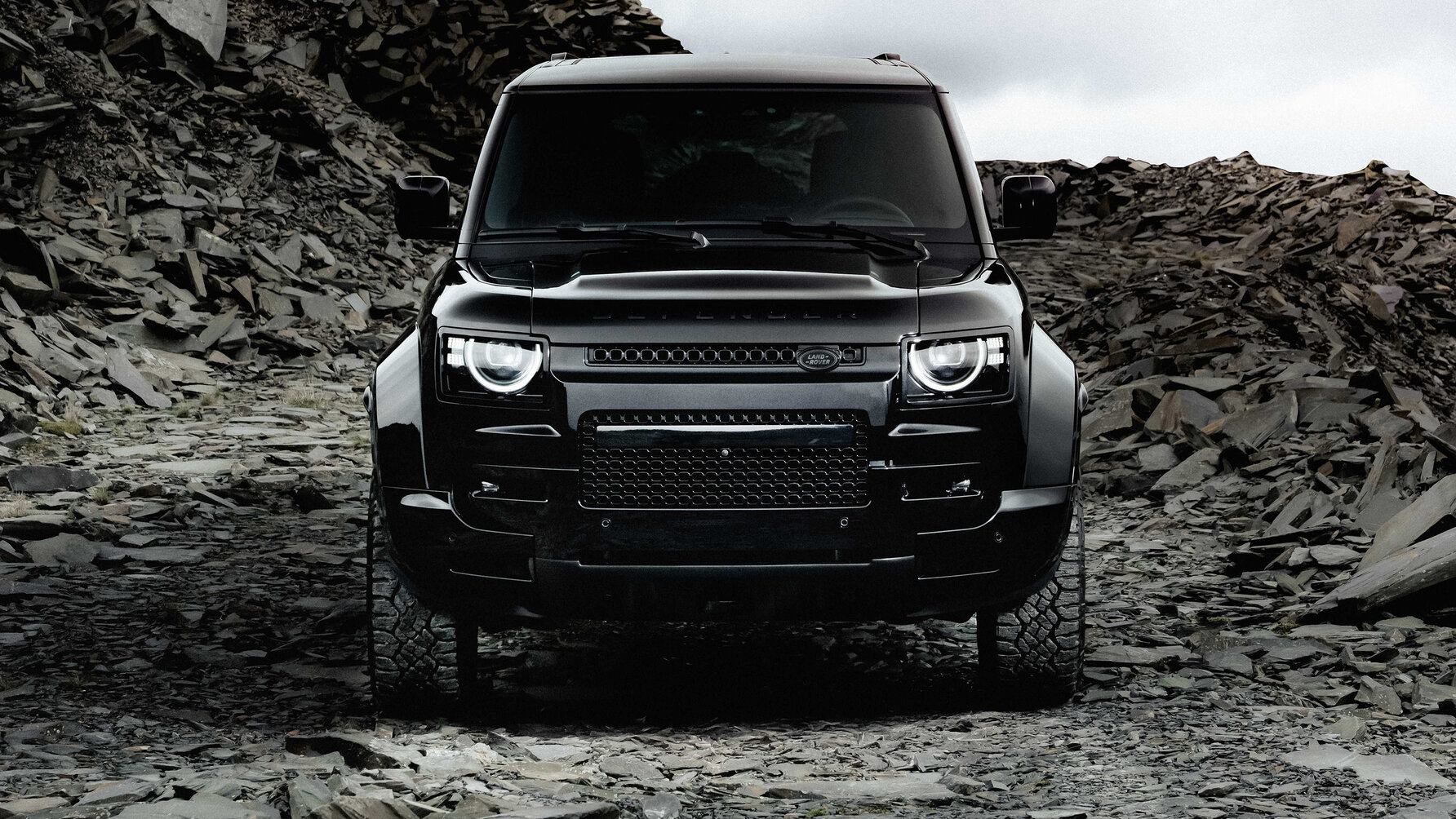 LR Defender Adventures