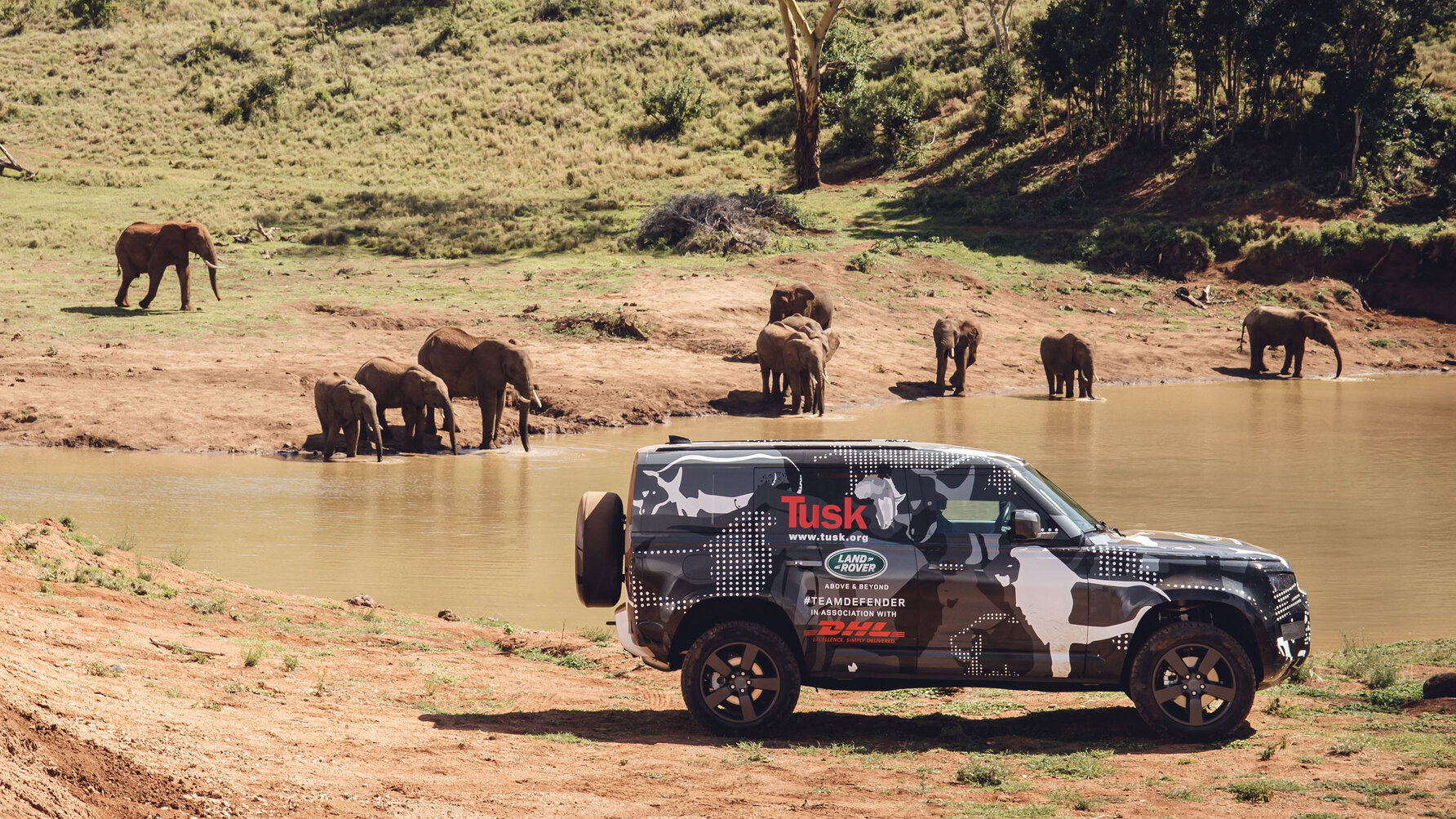 LR Defender Adventures