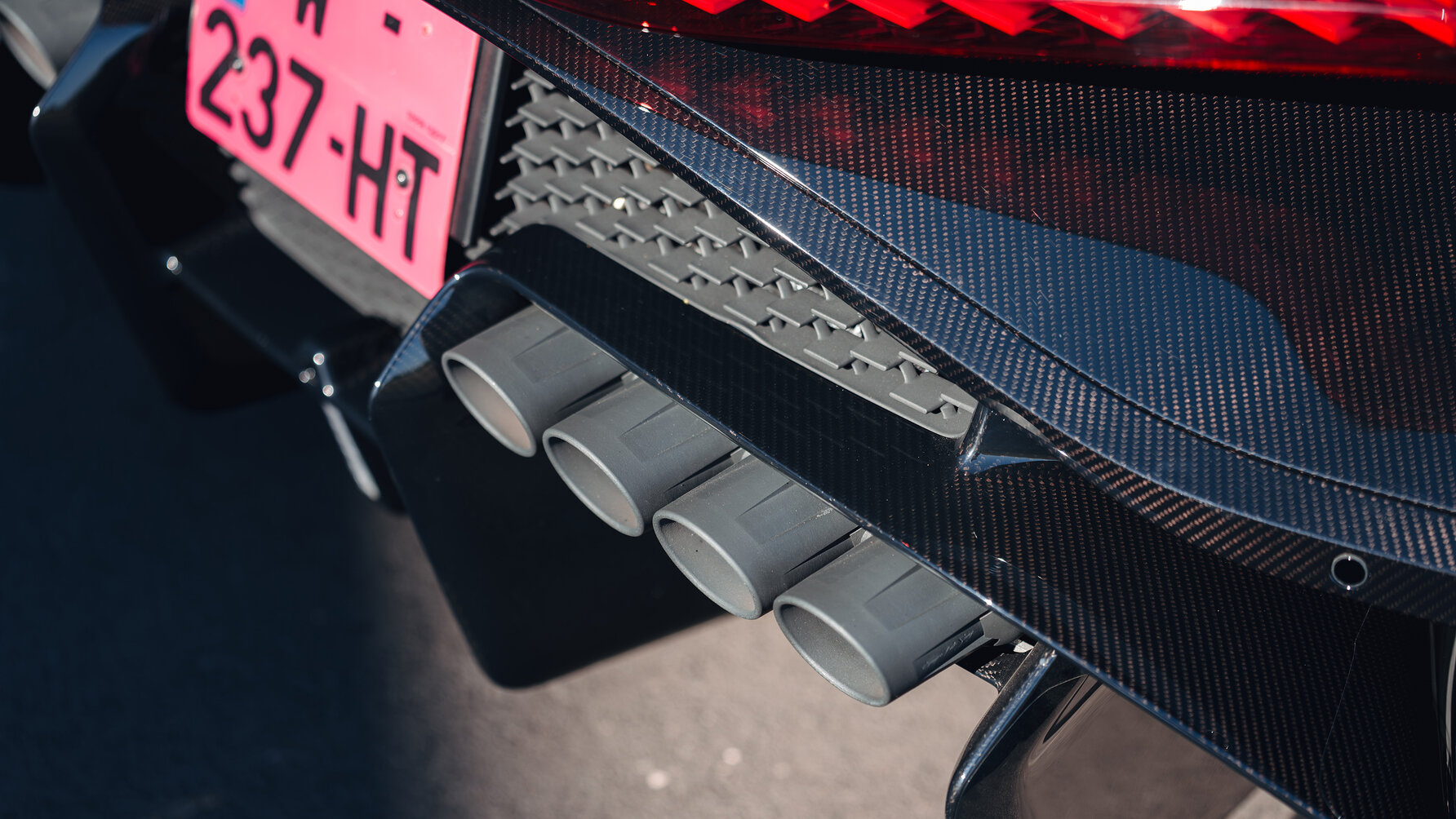 Bugatti Tourbillon exhaust pipes