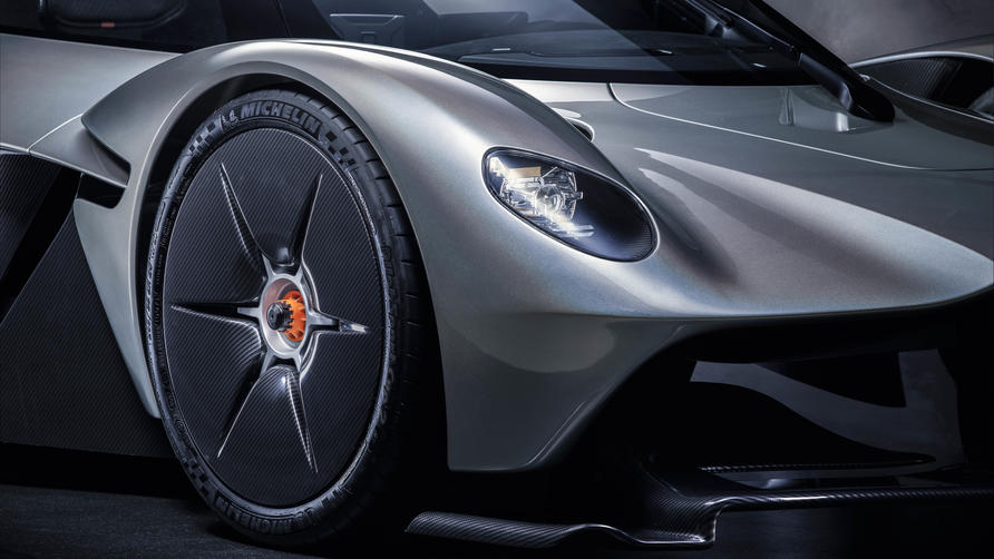 Aston Martin Valkyrie front quarter