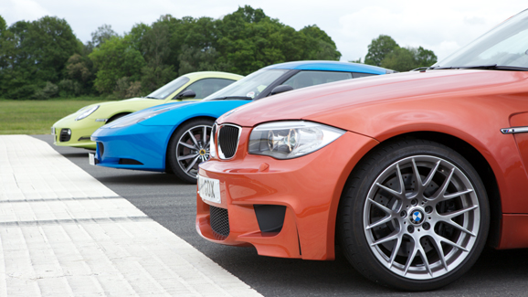 Jeremy conduce el BMW 1M, parte 2/2 (Serie 17, Episodio 1) | Equipo superior 1m mexico Jeremy conduce el BMW 1M, parte 2/2 (Serie 17, Episodio 1) | Equipo superior